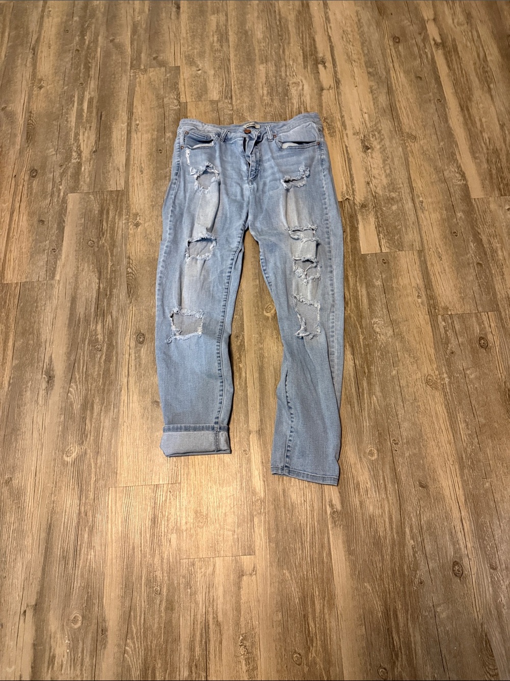 refuge Light Blue Distressed Relaxed Jeans